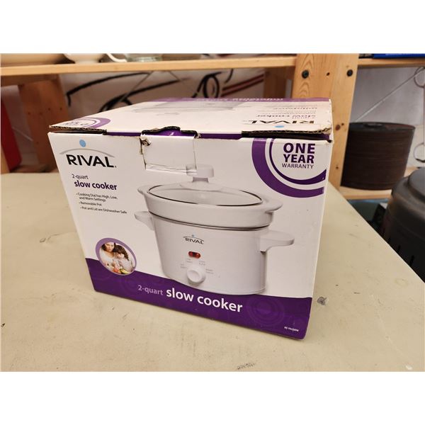 619 -- RIVAL 2-QUART SLOW COOKER