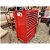 Image 2 : 620 -- 12 DRAWER RED LOCKING TOOL CHEST