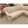 Image 2 : 623 -- THREE PIECE LEATHER SECTIONAL