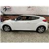 Image 23 : 18 -- 2012 HYUNDAI VELOSTER, WHITE, 213811 KMS, FRONT WHEEL DRIVE