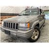 Image 1 : 105 -- 1996 JEEP GRAND CHEROKEE, GOLD, 305929 KMS, 4X4