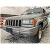 Image 2 : 105 -- 1996 JEEP GRAND CHEROKEE, GOLD, 305929 KMS, 4X4