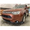 Image 2 : 106 -- 2014 MITSUBISHI OUTLANDER, COPPER, 314475 KMS, FOUR WHEEL DRIVE