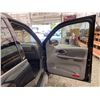 Image 37 : 109 -- 2004 CHEVY TRAILBLAZER, BLACK, 252802 KMS, 4X4