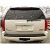 Image 17 : 127 -- 2009 GMC YUKON, WHITE, 269088 KMS, 4X4