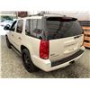 Image 21 : 127 -- 2009 GMC YUKON, WHITE, 269088 KMS, 4X4