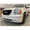 Image 2 : 127 -- 2009 GMC YUKON, WHITE, 269088 KMS, 4X4