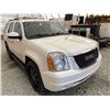 Image 9 : 127 -- 2009 GMC YUKON, WHITE, 269088 KMS, 4X4