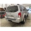 Image 14 : 112 -- 2006 NISSAN PATHFINDER, SILVER, 233135 KMS, 4X4