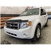 Image 2 : 100 -- 2009 FORD ESCAPE, WHITE, 253628 KMS, ALL WHEEL DRIVE