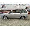 Image 23 : 10 -- 2005 FORD FOCUS, SILVER, 254082 KMS, FRONT WHEEL DRIVE
