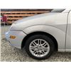 Image 31 : 10 -- 2005 FORD FOCUS, SILVER, 254082 KMS, FRONT WHEEL DRIVE