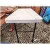 Image 2 : 403 -- FOLDABLE 4 FT TABLE