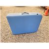 Image 1 : 407 -- MASTER PORTABLE BLUE LEATHER MASSAGE TABLE