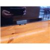 Image 2 : 426 -- SAMSUNG TV WITH TOSHIBA DVD PLAYER, REMOTES, AND CORDS