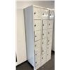 Image 2 : GREY METAL 18 COMPARTMENT LOCKER