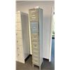 Image 2 : GREY METAL 6 COMPARTMENT LOCKER