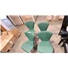 Image 2 : GROUP OF 4 GREEN LEATHER OFFICE CHAIRS