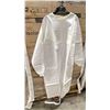 Image 3 : 1 PALLET OF (LEVEL 1) ISOLATION GOWNS  WHITE/SZ LARGE