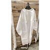 Image 3 : 1 PALLET OF (LEVEL 1) ISOLATION GOWNS - WHITE/SZ LARGE