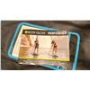 Image 3 : BODY GLOVE PERFORMER SERIES INFLATABLE PADDLE BOARD W/BAG AND ACCESSORIES