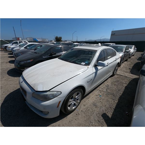 BMW 528I 2012 T