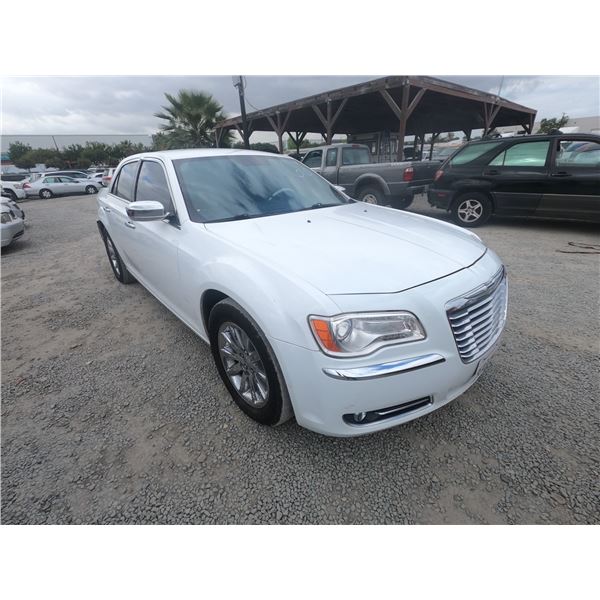 CHRY 300 2011 T