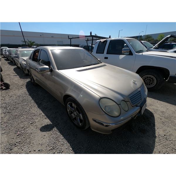 MERCEDES-BENZ E-CLASS 2006 T