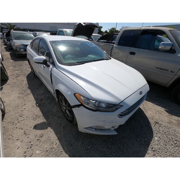 FORD FUSION 2017 SALV/T