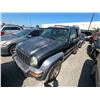 Image 2 : JEEP LIBERTY 2003 ADT