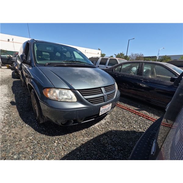 DODGE GR CARAVAN 2005 T-DONATION