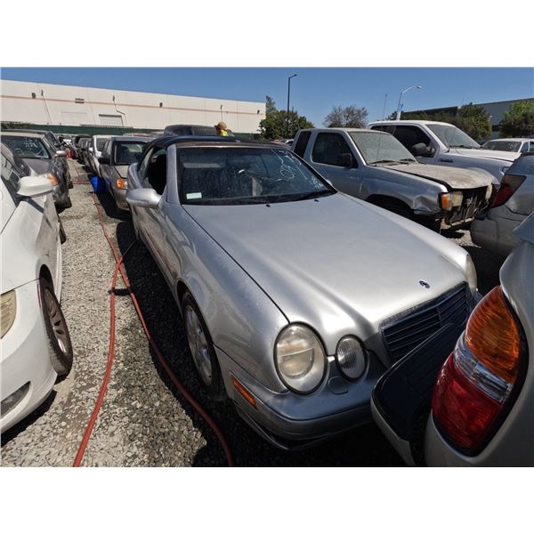 MERCEDES CLK CLASS 2001 T-DONATION