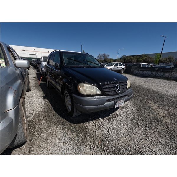 MERCEDES M CLASS 1999 T-DONATION