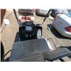 Image 3 : YAMAHA GOLF CART 2000 BOS