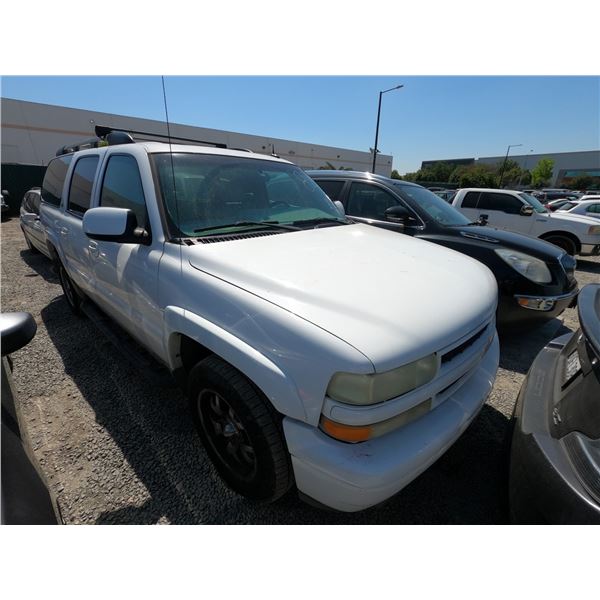 CHEVROLET SUBURBAN 2004 ADT