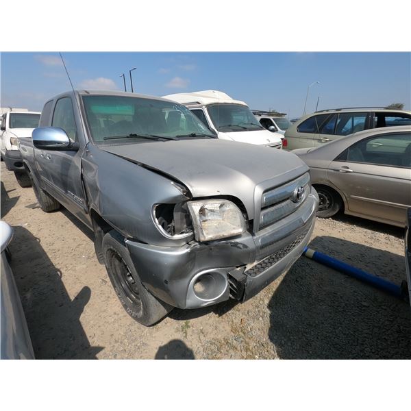 TOYOTA TUNDRA 2003 SALV T/DONATION