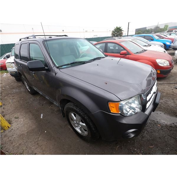 FORD ESCAPE 2011 O/S T-DONATION