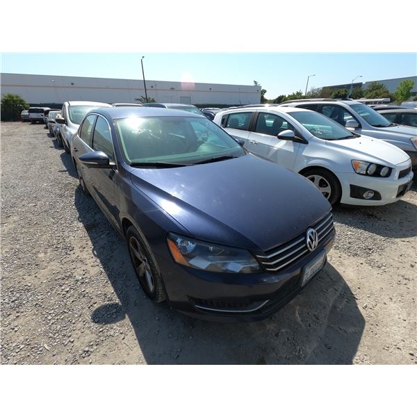 VOLKS PASSAT 2012 T