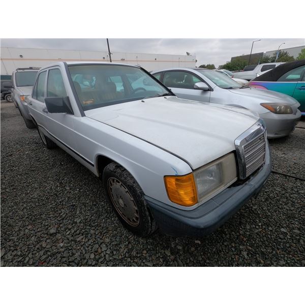 MERCEDES 190 1988 T-DONATION