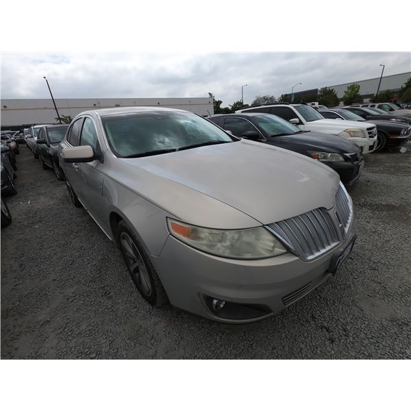 LINCOLN MKS 2009 ADT