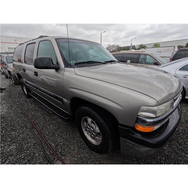CHEV SUBURBAN 2002 T-DONATION