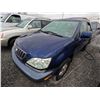 Image 2 : LEXUS RX300 2002 SALV T/DONATION
