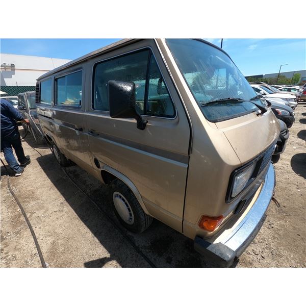 VOLKSWAGEN VANAGON 1986 T-DONATION