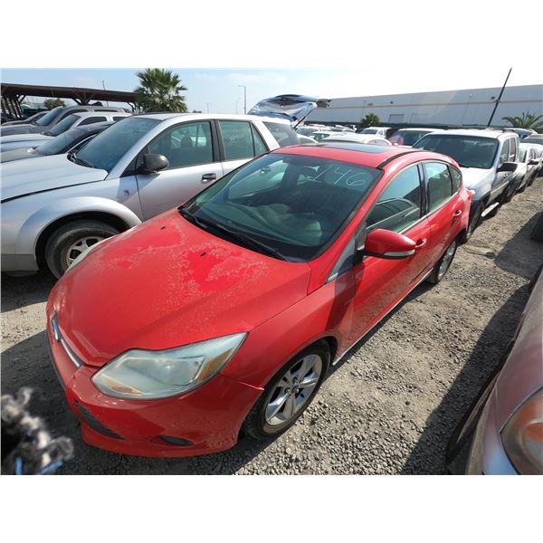 FORD FOCUS 2013 SALV/T
