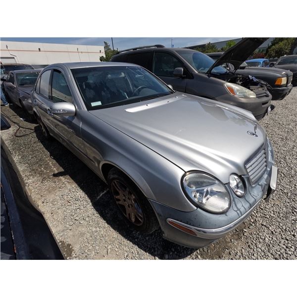 MERCEDES-BENZ E-CLASS 2003 ADT-DONATION