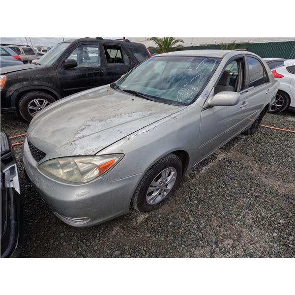 TOYOTA CAMRY 2004 SALV T/DONATION