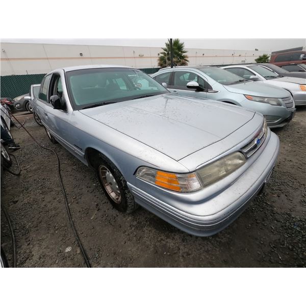 FORD CR VICTORIA 1995 ADT-DONATION