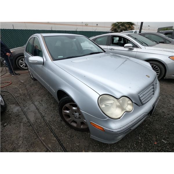 MERCEDES C CLASS 2006 T-DONATION