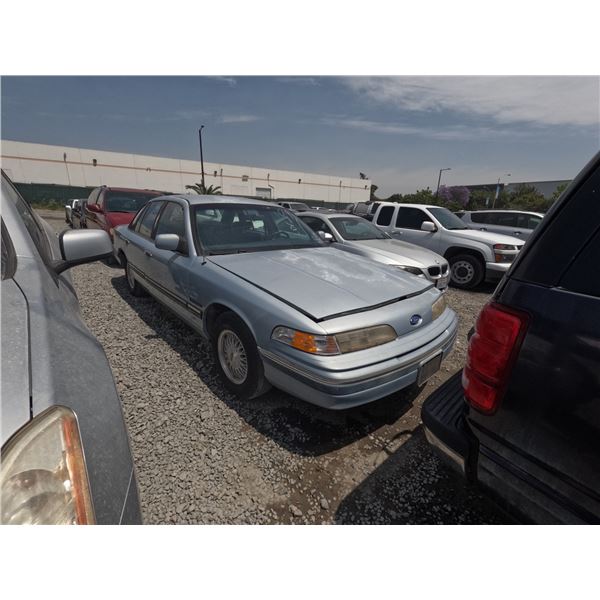 FORD CR VICTORIA 1992 T-DONATION