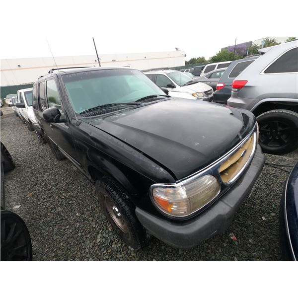 FORD EXPLORER 2000 SALV T/DONATION